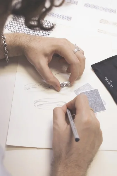 Designet med kærlighed